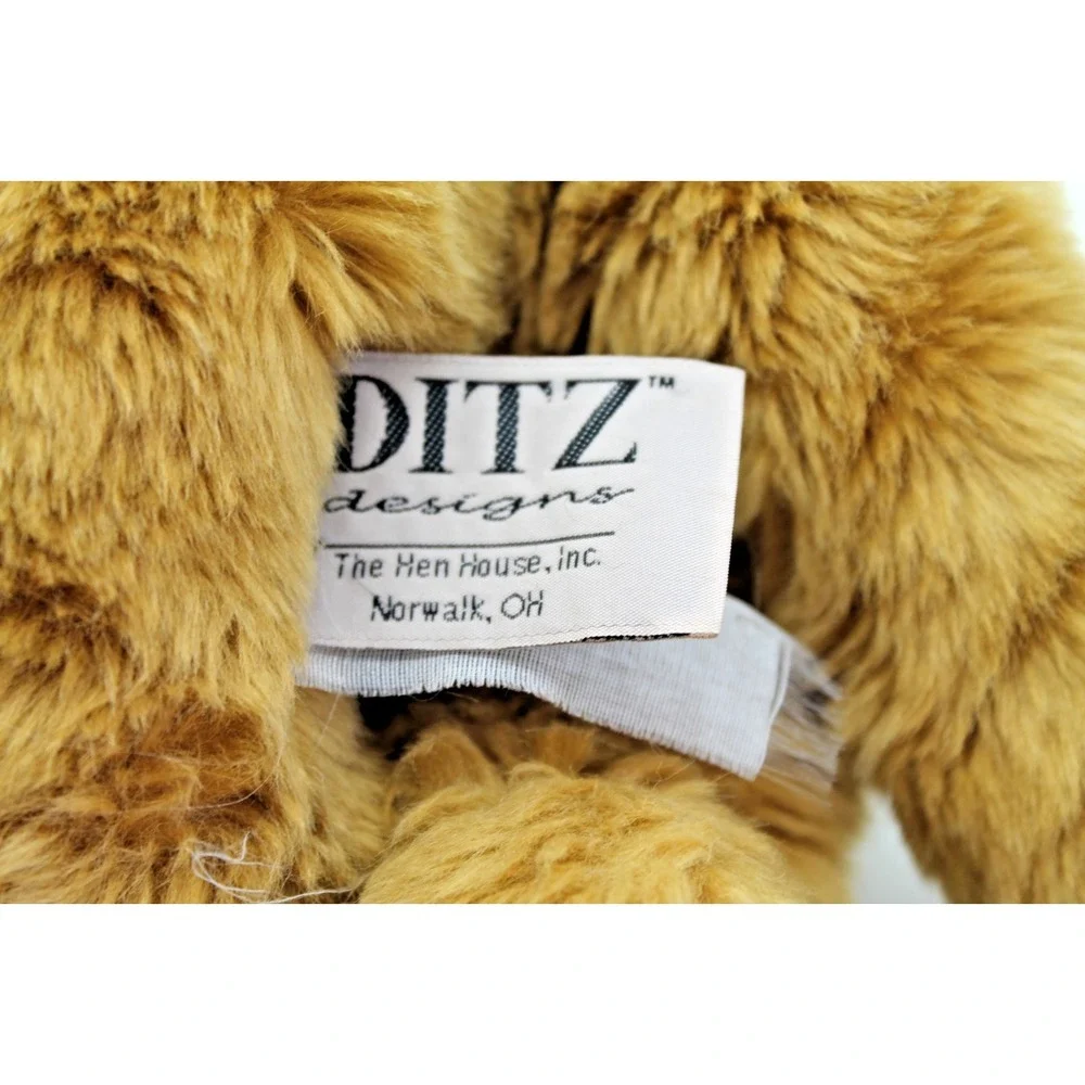 DITZ HEN HOUSE PLUSH Golden Retriever Designs 24